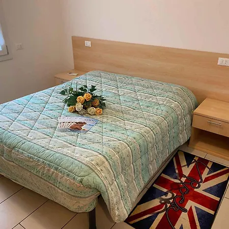 Апартаменти In 49968 *